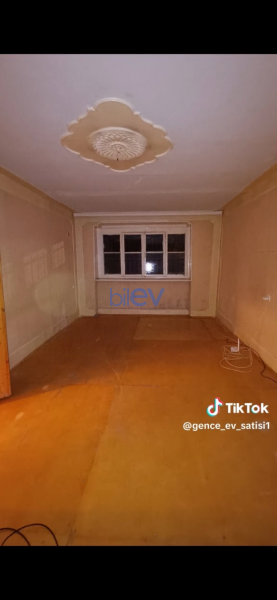 Satılır 2 otaqlı Köhnə Tikili  52m², Gəncə