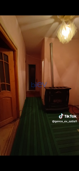 Satılır 2 otaqlı Köhnə Tikili  52m², Gəncə