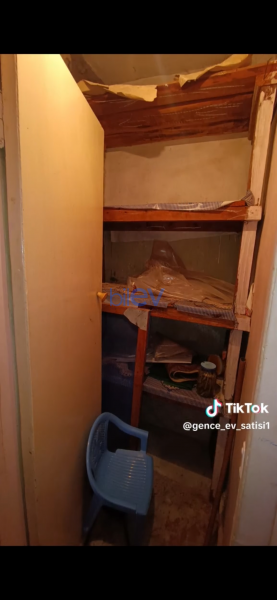 Satılır 2 otaqlı Köhnə Tikili  52m², Gəncə