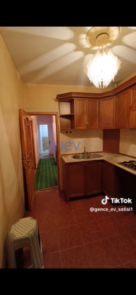 Satılır 2 otaqlı Köhnə Tikili  52m², Gəncə