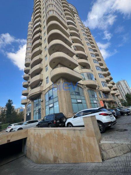 Kirayə (aylıq) 3 otaqlı Yeni Tikili  123m², Bakı