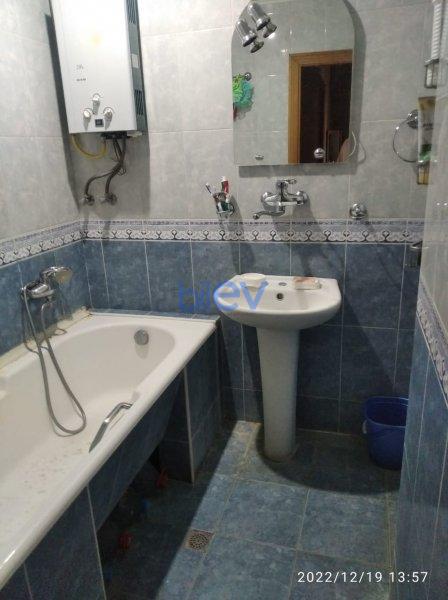 Kirayə (aylıq) 3 otaqlı Köhnə Tikili  65m², Bakı