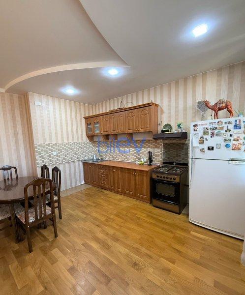 Kirayə (aylıq) 4 otaqlı Yeni Tikili  160m², Bakı