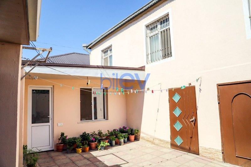 Satılır 5 otaqlı Həyət evi  180m², Bakı