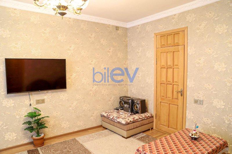 Satılır 5 otaqlı Həyət evi  180m², Bakı