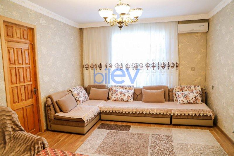 Satılır 5 otaqlı Həyət evi  180m², Bakı