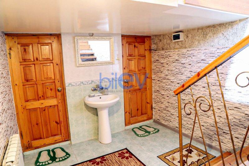 Satılır 5 otaqlı Həyət evi  180m², Bakı