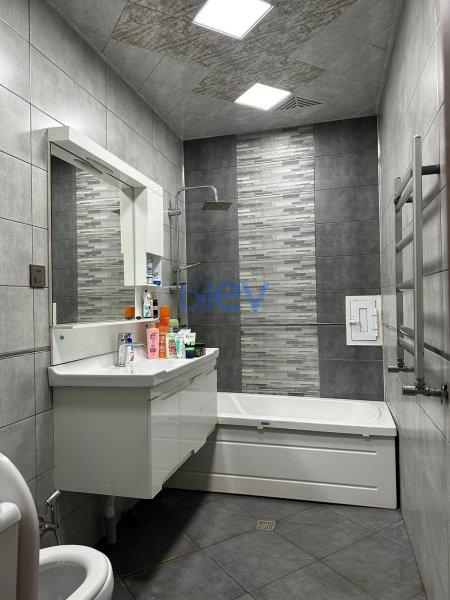 Kirayə (aylıq) 2 otaqlı Yeni Tikili  100m², Bakı