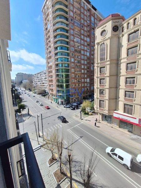 Satılır 2 otaqlı Yeni Tikili  67m², Bakı