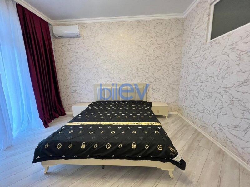 Kirayə (aylıq) 3 otaqlı Yeni Tikili  110m², Bakı