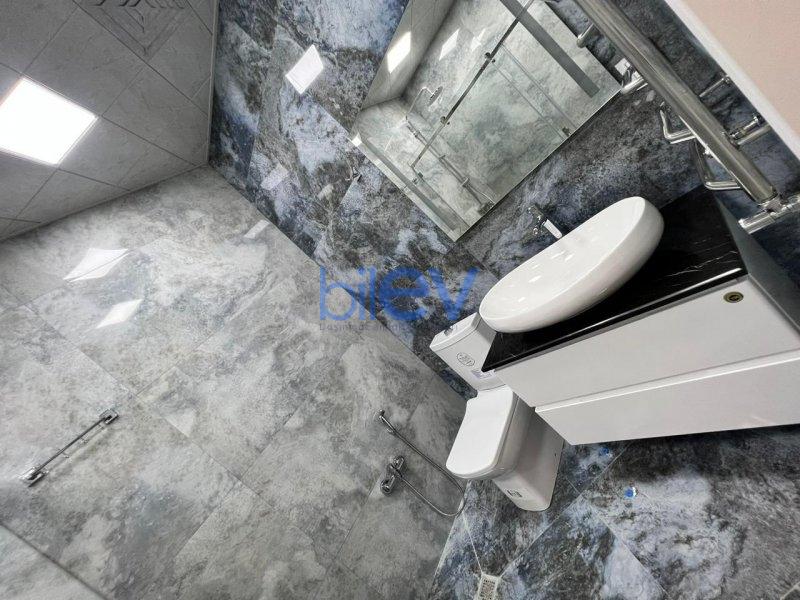 Kirayə (aylıq) 3 otaqlı Yeni Tikili  110m², Bakı