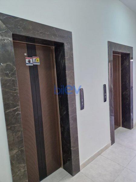 Satılır 4 otaqlı Yeni Tikili  181m², Bakı