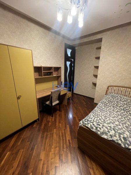 Kirayə (aylıq) 3 otaqlı Yeni Tikili  106m², Bakı