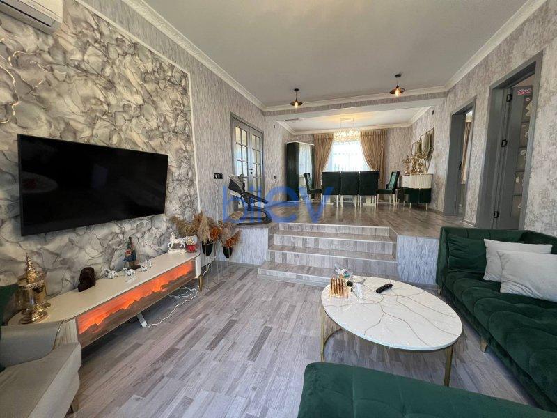 Satılır 4 otaqlı Həyət evi  120m², Bakı