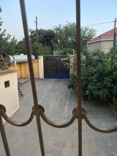 Satılır 7 otaqlı Həyət evi  200m², Bakı