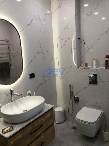 Kirayə (aylıq) 4 otaqlı Yeni Tikili  143m², Bakı