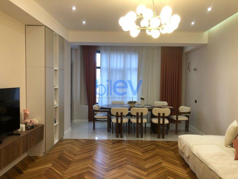 Kirayə (aylıq) 4 otaqlı Yeni Tikili  143m², Bakı