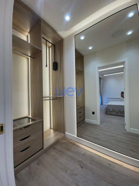 Satılır 3 otaqlı Yeni Tikili  140m², Bakı