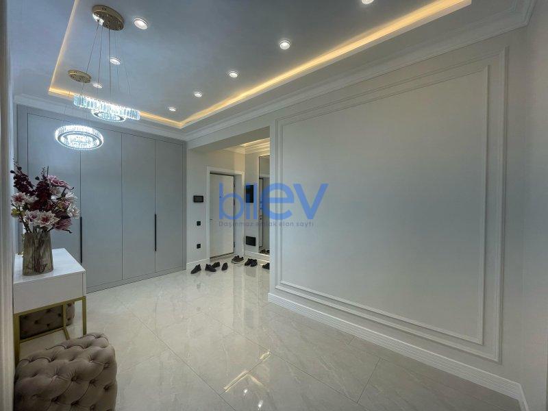 Satılır 3 otaqlı Yeni Tikili  140m², Bakı