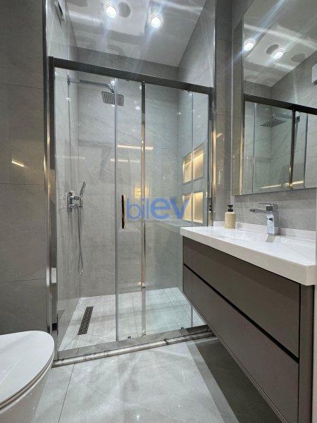 Satılır 3 otaqlı Yeni Tikili  140m², Bakı