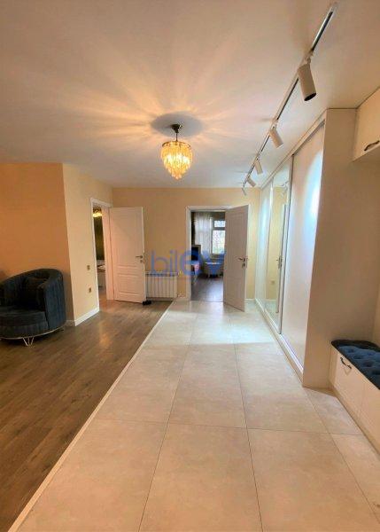 Kirayə (aylıq) 3 otaqlı Köhnə Tikili  122m², Bakı