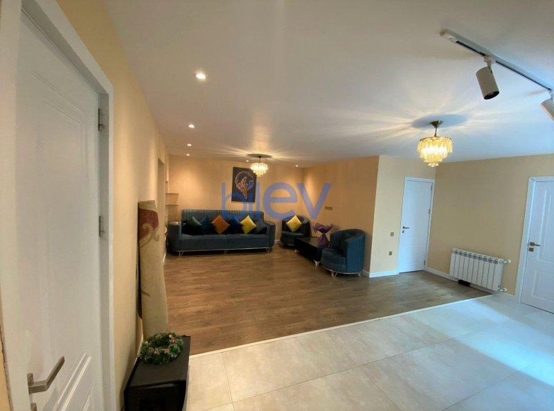 Kirayə (aylıq) 3 otaqlı Köhnə Tikili  122m², Bakı
