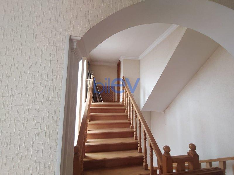 Kirayə (aylıq) 8 otaqlı Villa  360m², Bakı