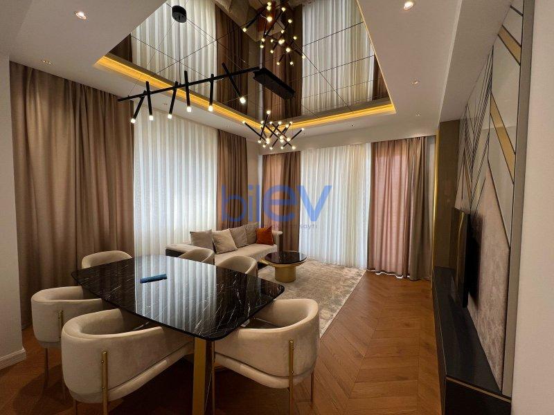 Kirayə (aylıq) 3 otaqlı Yeni Tikili  100m², Bakı
