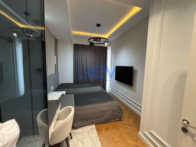 Kirayə (aylıq) 3 otaqlı Yeni Tikili  100m², Bakı