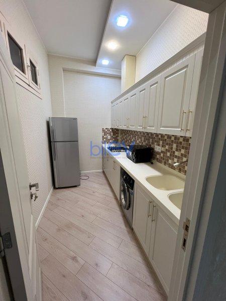 Kirayə (aylıq) 2 otaqlı Yeni Tikili  70m², Bakı
