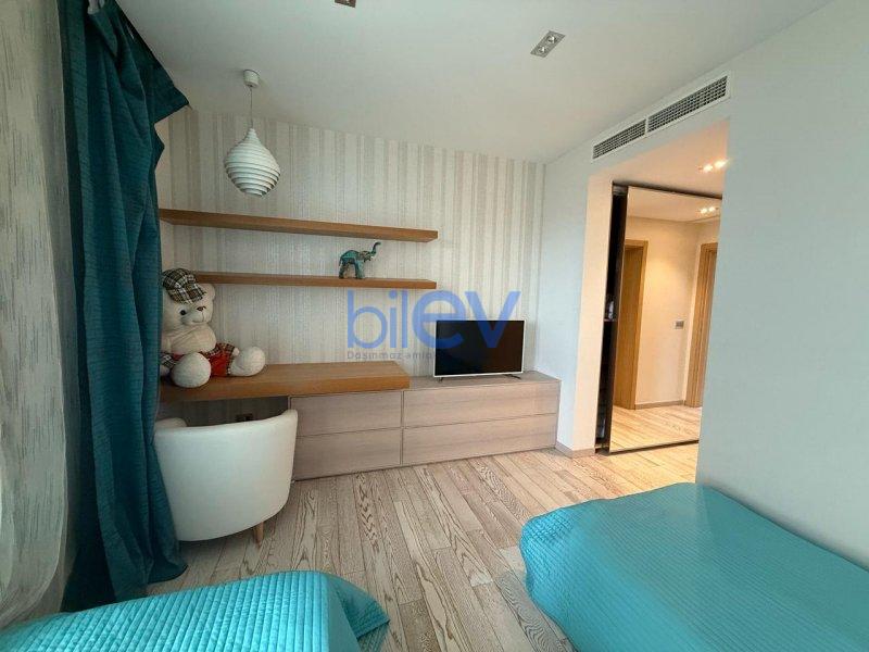 Aylıq Kirayə 3 otaqlı Yeni Tikili bina evi  160m², Bakı