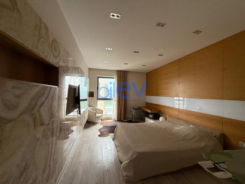 Aylıq Kirayə 3 otaqlı Yeni Tikili bina evi  160m², Bakı