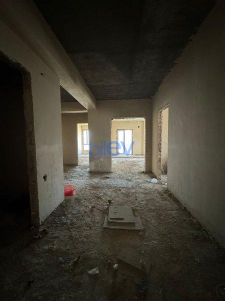 Satılır 3 otaqlı Yeni Tikili  185m², Bakı