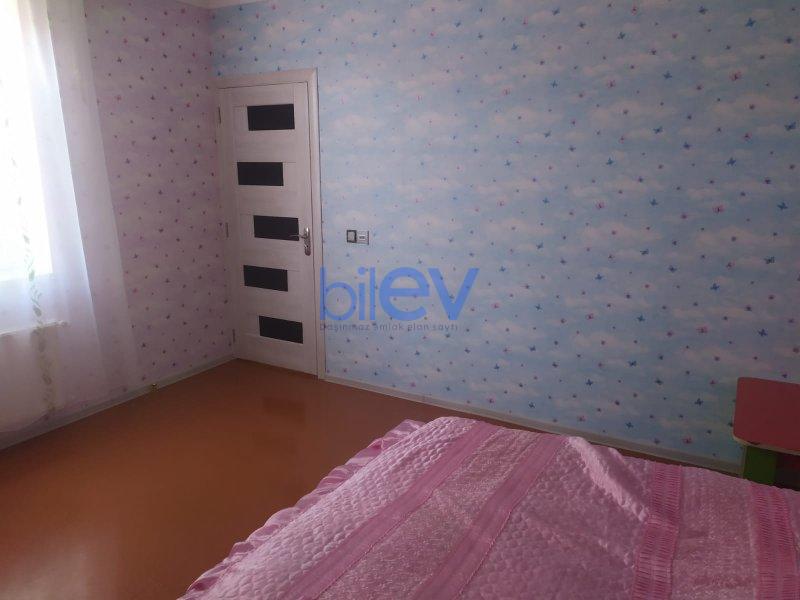 Satılır 8 otaqlı Həyət evi  200m², Bakı