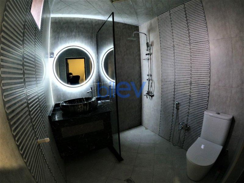 Satılır 5 otaqlı Həyət evi  180m², Bakı