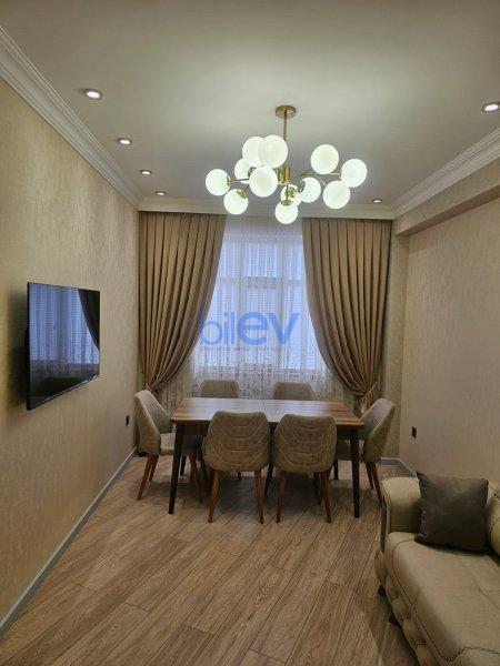 Satılır 2 otaqlı Yeni Tikili  82m², Bakı