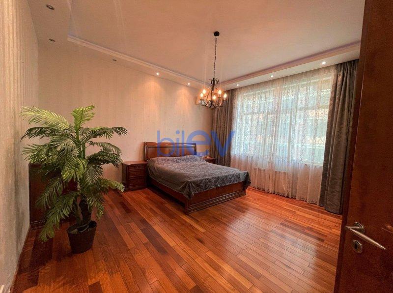 Kirayə (aylıq) 3 otaqlı Yeni Tikili  160m², Bakı