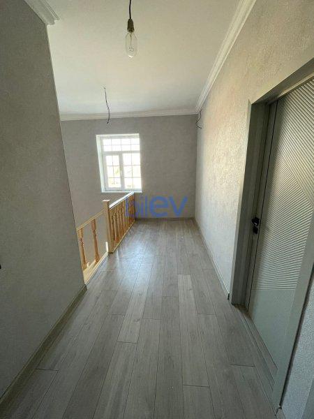 Satılır 4 otaqlı Həyət evi  180m², Bakı