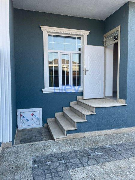 Satılır 4 otaqlı Həyət evi  180m², Bakı