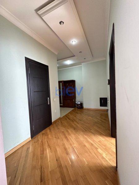 Kirayə (aylıq) 3 otaqlı Yeni Tikili  81m², Bakı