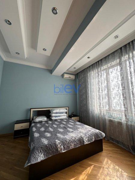 Kirayə (aylıq) 3 otaqlı Yeni Tikili  81m², Bakı