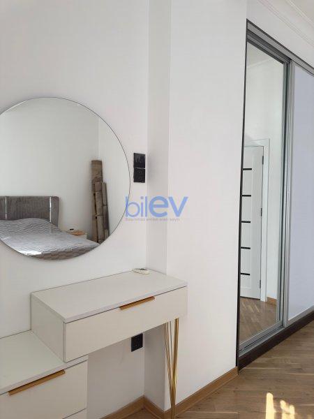 Kirayə (aylıq) 3 otaqlı Yeni Tikili  81m², Bakı