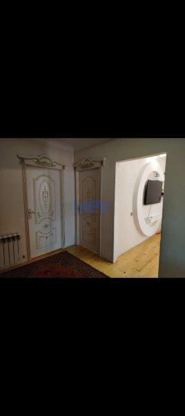 Satılır 3 otaqlı Köhnə Tikili  60m², Gəncə