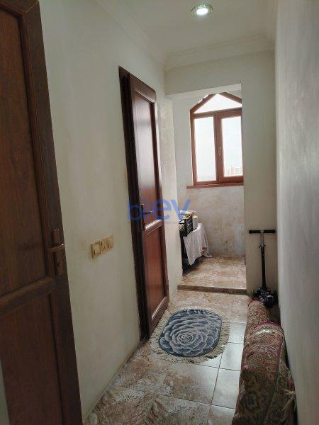 Satılır 3 otaqlı Köhnə Tikili  60m², Gəncə