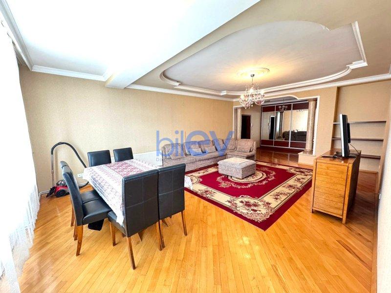 Kirayə (aylıq) 3 otaqlı Yeni Tikili  150m², Bakı