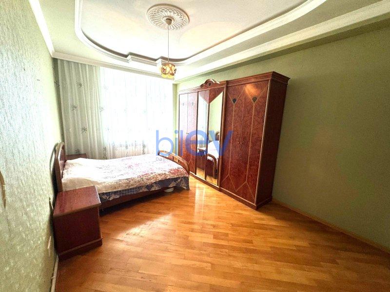 Kirayə (aylıq) 3 otaqlı Yeni Tikili  150m², Bakı