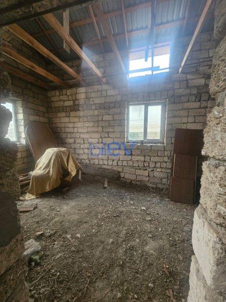 Satılır 4 otaqlı Həyət evi  2m², Bakı