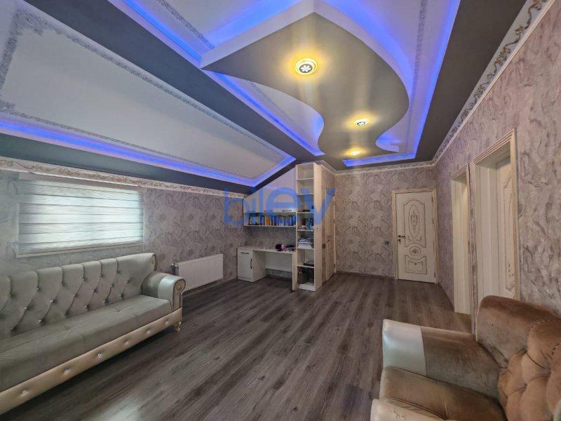 Satılır 5 otaqlı Həyət evi  210m², Bakı