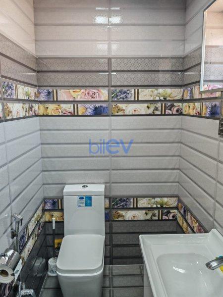 Satılır 5 otaqlı Həyət evi  210m², Bakı