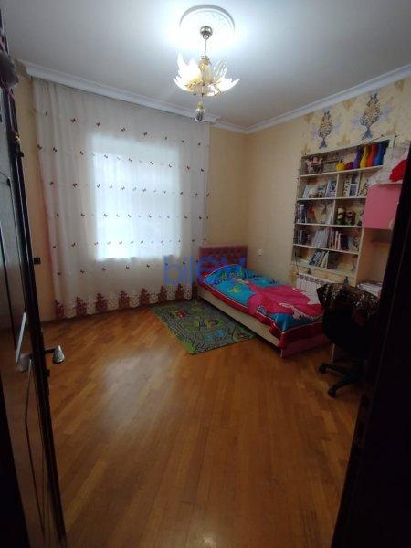 Satılır 5 otaqlı Həyət evi  140m², Bakı